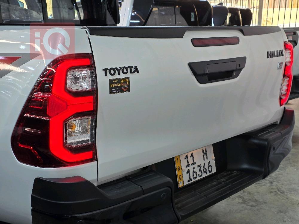 تويوتا هايلوكس